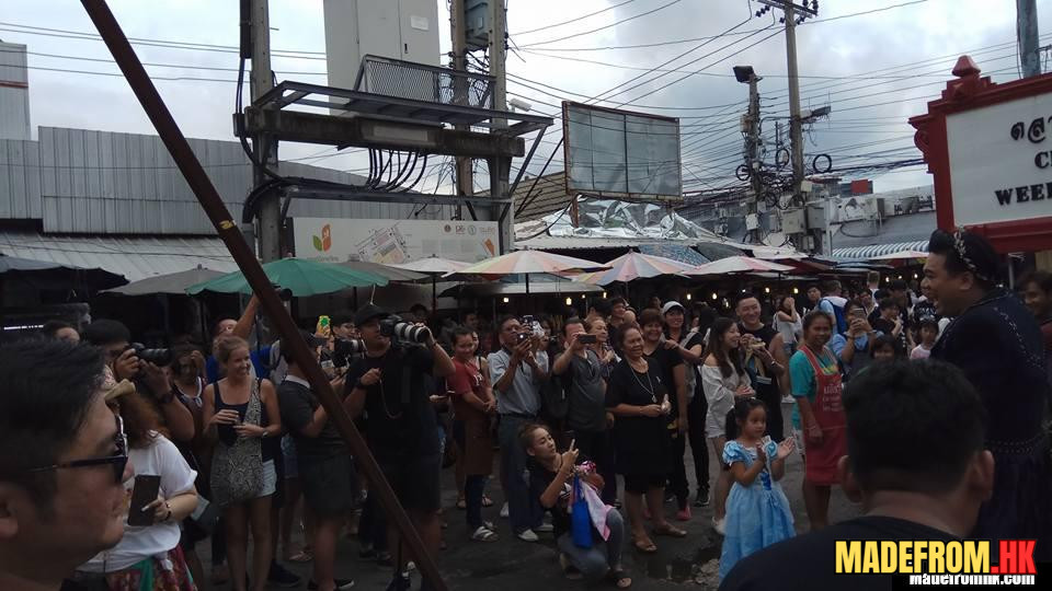 曼谷恰圖恰市集熱鬧街道與攤位